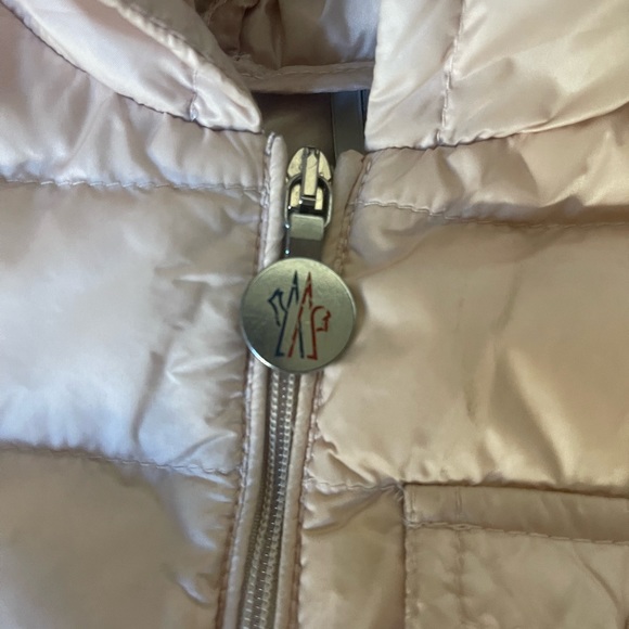 Kids Moncler down jacket with hood - Picture 3 of 9